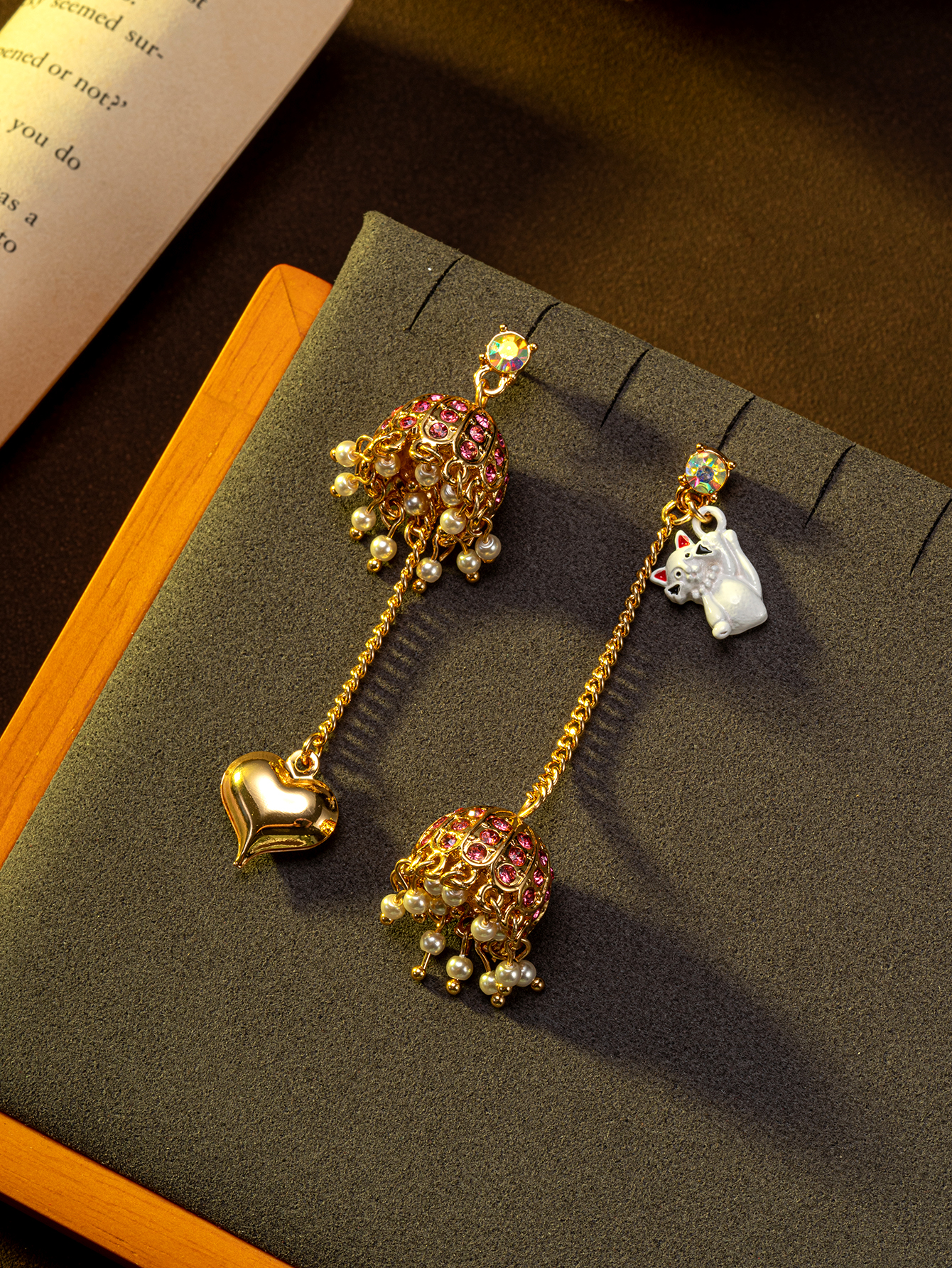 1 Pair of Vintage Rhinestone-E – обзор и цена Quirky Vintage Fashion