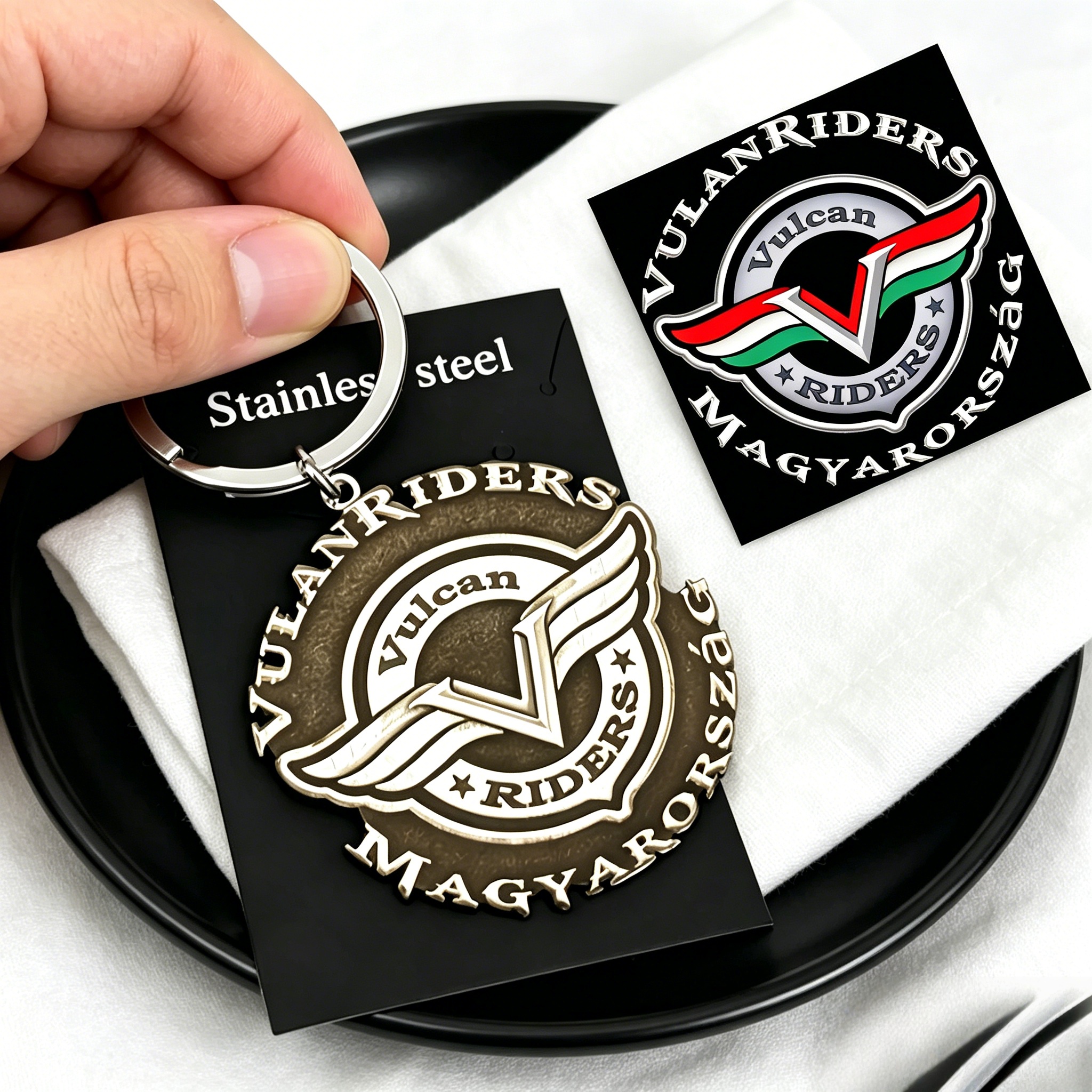 Custom Logo Keychain Vintage P – обзор и цена Vintage Fashion Club Photos